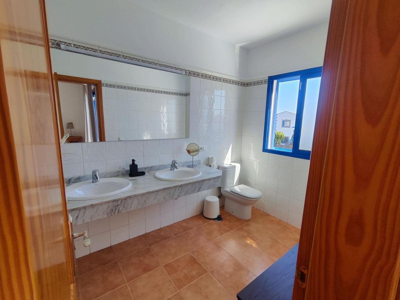 Villa Valperal, Piscina Climatizada Aire Acondicionado Posicion Estrategica!! Плайя-Бланка Екстер'єр фото